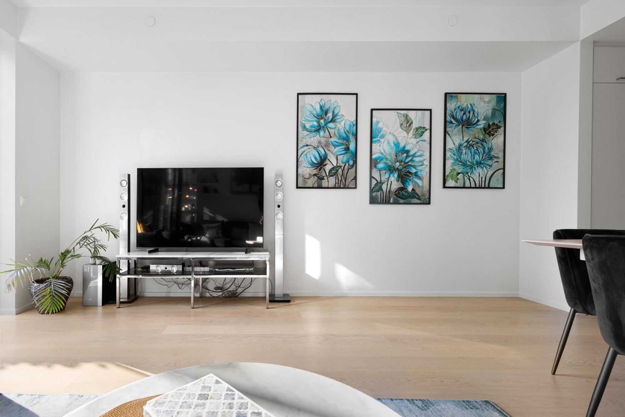 Spacious Modern 2br At Barcode Leilighet
